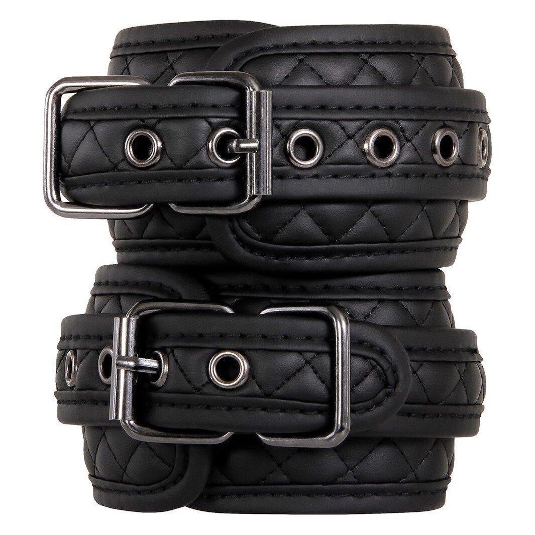 Окови Dream Toys BLAZE ANKLE CUFF DIAMOND BLACK Окови Dream Toys BLAZE ANKLE CUFF DIAMOND BLACK