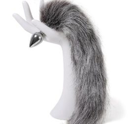 analnaia-probka-s-khvostom-anal-plug-faux-fur-fox-tail-light-grey-polyeste-53848268045765_-51a558f14f