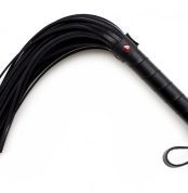 flohher-s-krasnym-serdtsem-ds-fetish-flogger-black-with-red-heart-22554037859343_-08727499bb