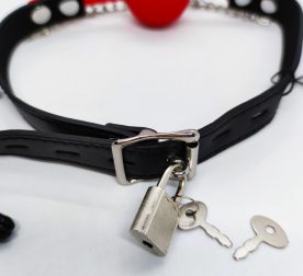 kliap-s-zazhymamy-na-sosky-ds-fetish-locking-gag-with-nipple-clamps-black-red-33239664683446_-7a779a357b
