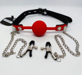 kliap-s-zazhymamy-na-sosky-ds-fetish-locking-gag-with-nipple-clamps-black-red-74643815295142_-b3f37b7014