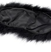 maska-na-hlaza-feather-blindfold-black-63802524122076_-fbe695d482