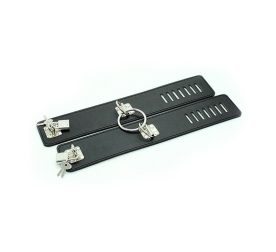 naruchnyky-ds-fetish-hasp-style-wrist-restraints-black-55227581767322_-87da3015a3