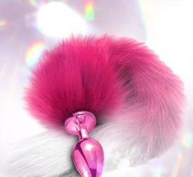 analnaia-probka-s-khvostom-global-novelties-nixie-metal-butt-plug-with-ombre-tail-pink-metallic-41239265873599_-3f720863de