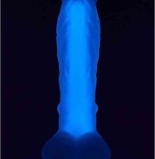 svetiashchyisia-falloymytator-dream-toys-radiant-soft-silicone-glow-in-the-dark-dildo-medium-purple-75898217522153_-93dbfc9b06