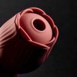 Вібратор для клітора-квітка двосторонній Sweet Em Velvet Lure, рожевий