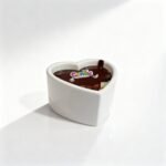 Масажна свічка з ароматом шоколаду Candy Chocolate у формі серця, 70 мл