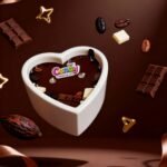 Масажна свічка з ароматом шоколаду Candy Chocolate у формі серця, 70 мл